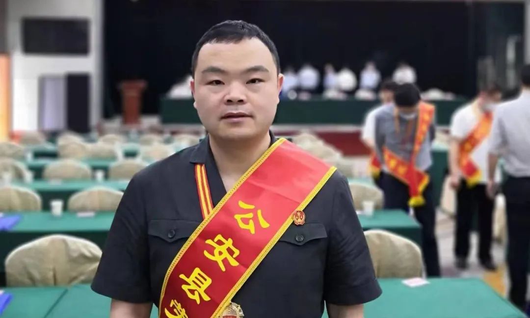 王鹏.jpg